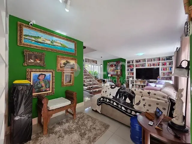 Casa 3 quartos e 4 banheiros, à venda, no bairro Santa Teresina em São Paulo