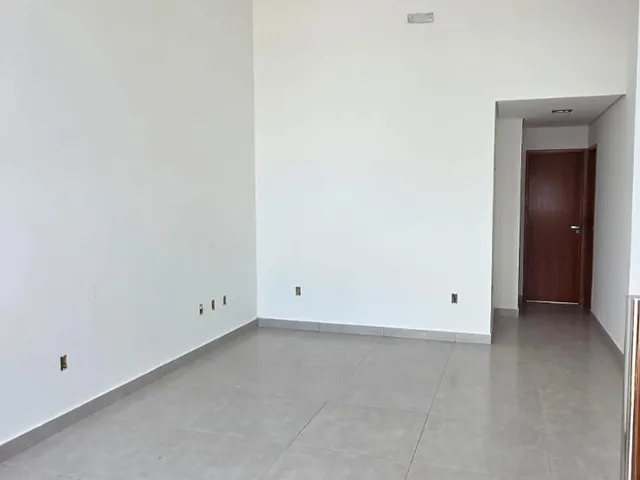 Casa 2 quartos e 1 banheiro, à venda, no bairro Extensão do Bosque em Rio das Ostras