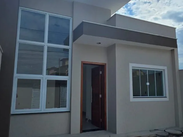 Casa 2 quartos e 1 banheiro, à venda, no bairro Extensão do Bosque em Rio das Ostras