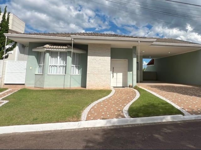 Casa com 450m² 3 quartos e 3 banheiros, à venda, no bairro Villaggio Capríccio em Louveira
