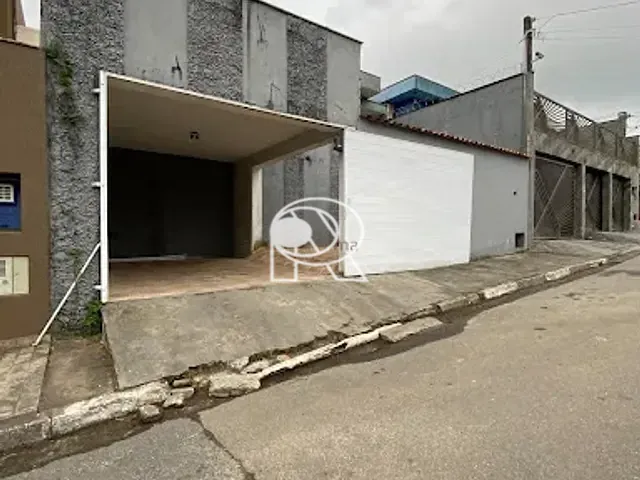 Casa com 250m² 3 quartos e 1 banheiro, à venda, no bairro Vila Cabral em Registro