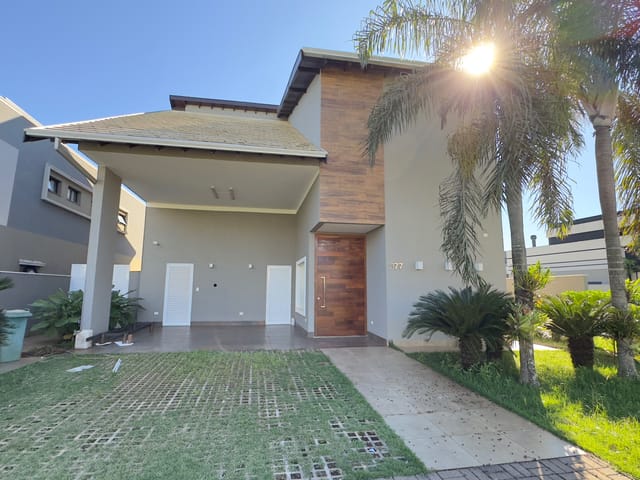 Casa 4 quartos e 5 banheiros, à venda, no bairro Parque dos Novos Estados em Campo Grande