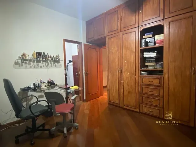 Casa 4 quartos e 3 banheiros, à venda, no bairro Vila Santa Cecília  em Volta Redonda
