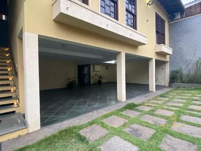 Casa 4 quartos e 3 banheiros, à venda, no bairro Vila Santa Cecília  em Volta Redonda