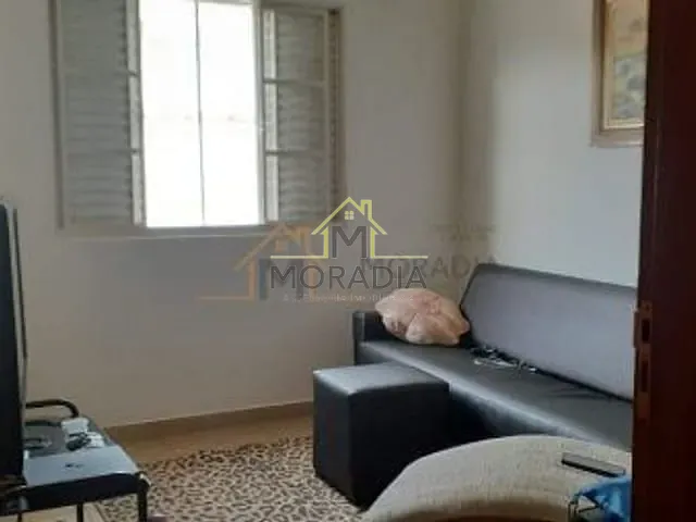 Casa com 300m² 3 quartos e 2 banheiros, à venda, no bairro Jardim Planalto em Guaxupé