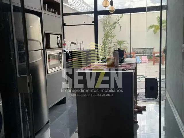 Casa com 200m² 2 quartos e 2 banheiros, à venda, no bairro Jardim Marília em Bauru
