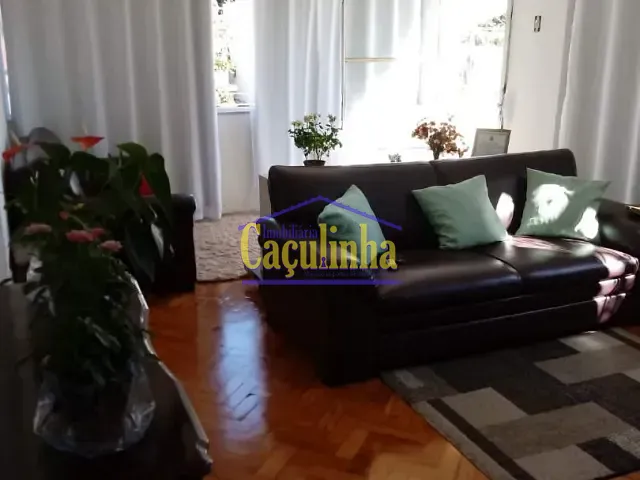 Casa com 1m² 3 quartos e 5 banheiros, à venda, no bairro Química em Barra do Piraí