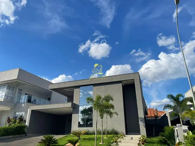 Casa com 444m² 4 quartos e 5 banheiros, à venda ou para alugar, no bairro Loteamento Portal do Sol I em Goiânia