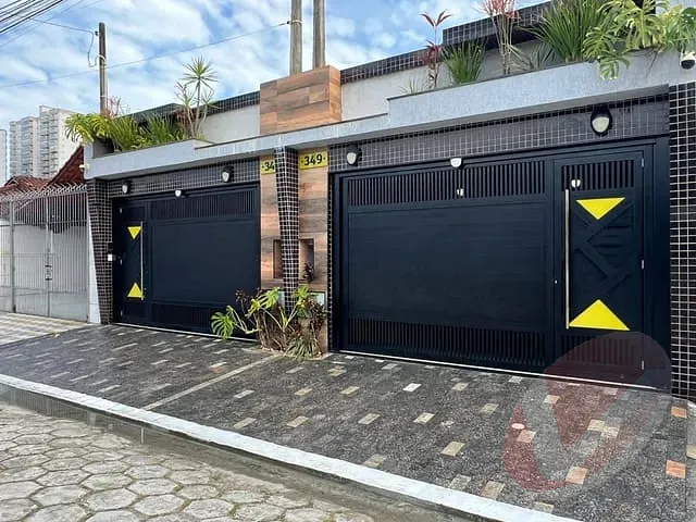 Casa 3 quartos e 4 banheiros, à venda, no bairro Caiçara em Praia Grande