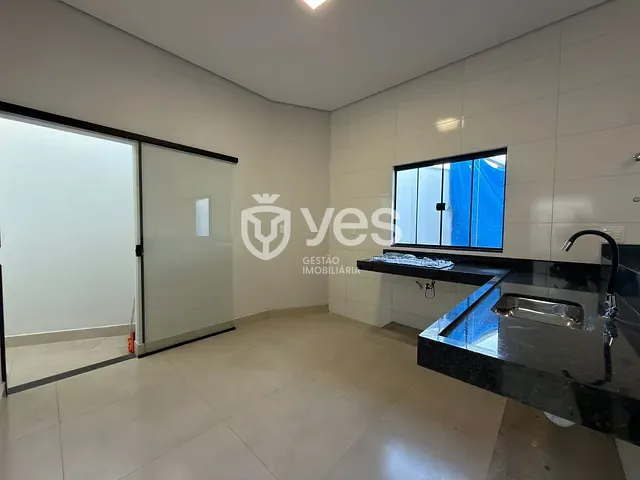 Casa 2 quartos e 2 banheiros, à venda, no bairro Centro em Araxá