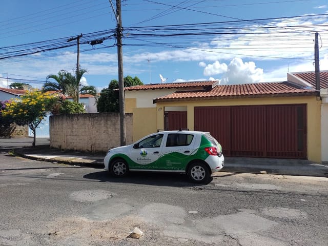 Casa com 340m² 3 quartos e 1 banheiro, à venda, no bairro Jardim Almeida em São João da Boa Vista