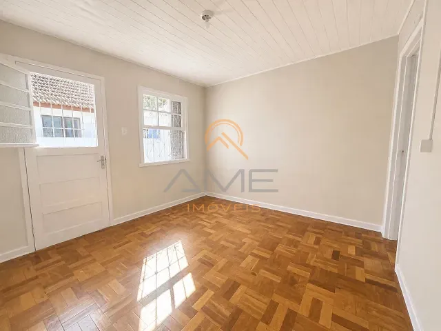 Casa 3 quartos e 2 banheiros, à venda, no bairro Três Vendas em Pelotas