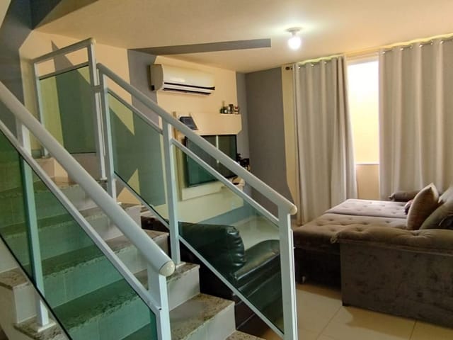 Casa com 366m² 3 quartos e 4 banheiros, à venda, no bairro Terra Firme em Rio das Ostras