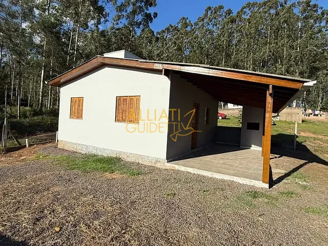 Casa 2 quartos e 1 banheiro, para alugar, no bairro Ferrabráz em Sapiranga