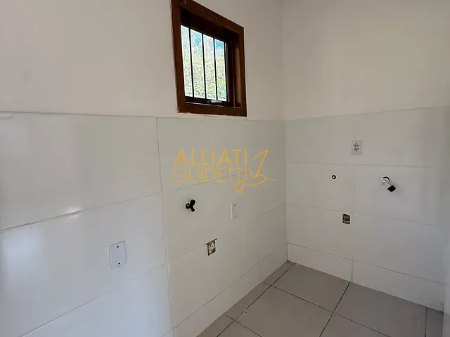 Casa 2 quartos e 1 banheiro, para alugar, no bairro Ferrabráz em Sapiranga