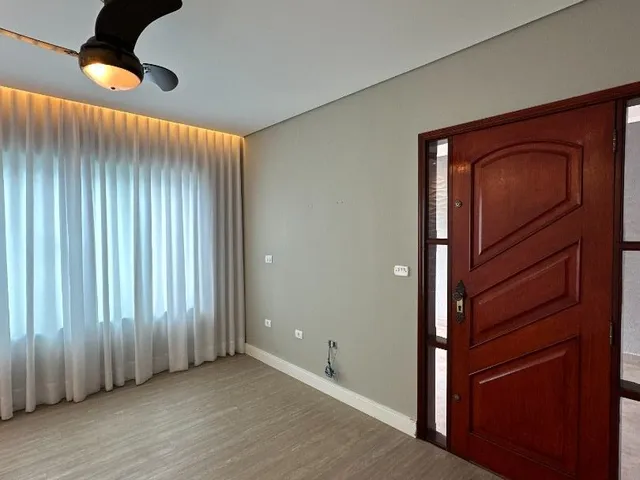 Casa com 210m² 3 quartos e 1 banheiro, para alugar, no bairro Parque Novo Mundo em Americana