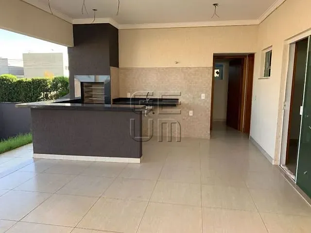 Casa com 420m² 4 quartos e 4 banheiros, à venda, no bairro Santa Mônica em Londrina