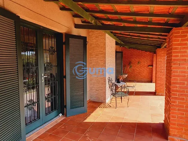 Casa com 1715m² 3 quartos e 3 banheiros, à venda, no bairro Lagos de Santa Helena em Bragança Paulista