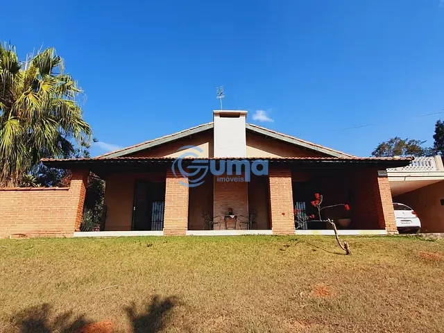 Casa com 1715m² 3 quartos e 3 banheiros, à venda, no bairro Lagos de Santa Helena em Bragança Paulista