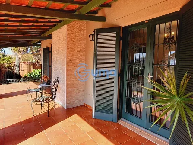 Casa com 1715m² 3 quartos e 3 banheiros, à venda, no bairro Lagos de Santa Helena em Bragança Paulista