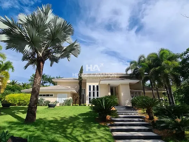 Casa com 2288m², à venda, no bairro Residencial Aldeia do Vale em Goiânia