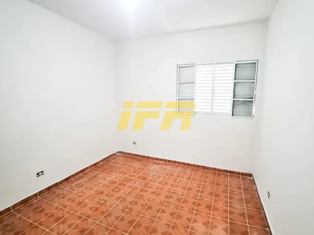 Casa com 125m² 2 quartos e 1 banheiro, à venda, no bairro Jardim Independência em Taubaté