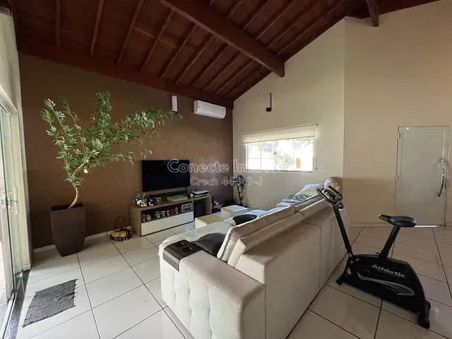 Casa 2 quartos e 2 banheiros, à venda, no bairro Residencial Nova Holanda em Holambra