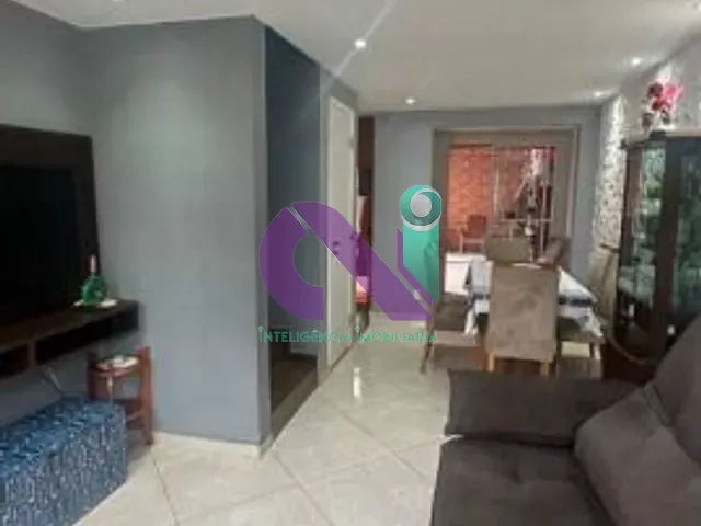 Casa 2 quartos e 2 banheiros, à venda, no bairro Jardim Petrópolis em Cotia
