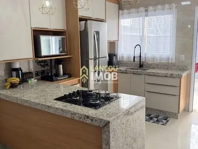 Casa 2 quartos e 2 banheiros, à venda, no bairro Jardim Vale Verde em Jundiaí