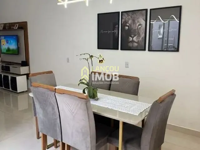 Casa 2 quartos e 2 banheiros, à venda, no bairro Jardim Vale Verde em Jundiaí