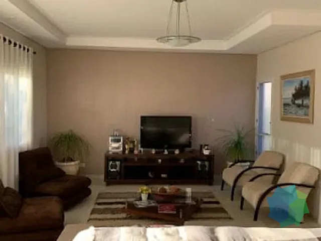 Casa com 1000m² 3 quartos e 5 banheiros, à venda, no bairro Condomínio Terras de Mont Serrat em Salto