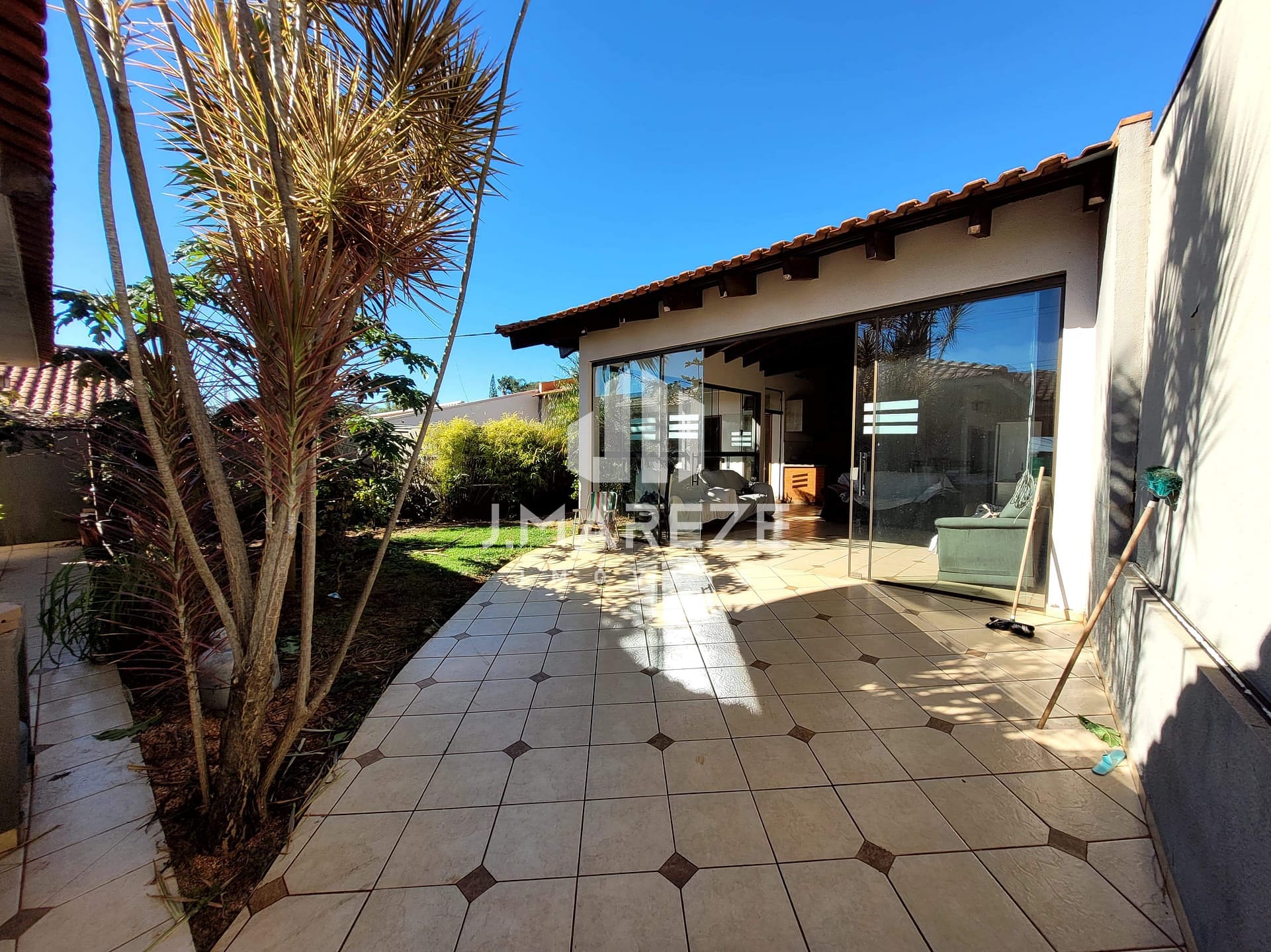 Casa à venda com 3 quartos, 176m² - Foto 8
