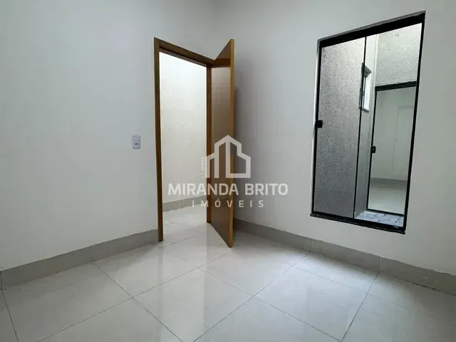 Casa 2 quartos e 2 banheiros, à venda, no bairro Residencial Itaipu em Goiânia