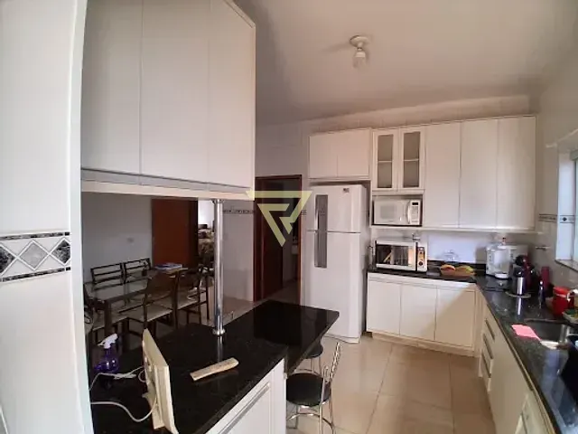 Casa com 360m² 3 quartos e 2 banheiros, à venda ou para alugar, no bairro Condomínio Bella Città em Ribeirão Preto