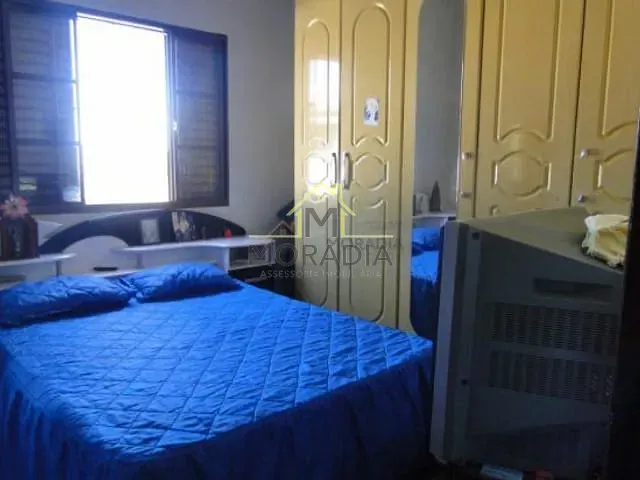 Casa com 450m² 3 quartos e 1 banheiro, à venda, no bairro Jardim Lepiane em Guaxupé