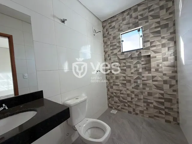Casa 2 quartos e 2 banheiros, à venda, no bairro Centro em Araxá