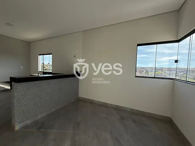 Casa 2 quartos e 2 banheiros, à venda, no bairro Centro em Araxá