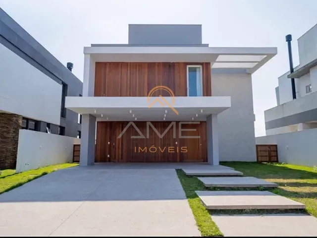 Casa 3 quartos e 5 banheiros, à venda, no bairro Laranjal em Pelotas