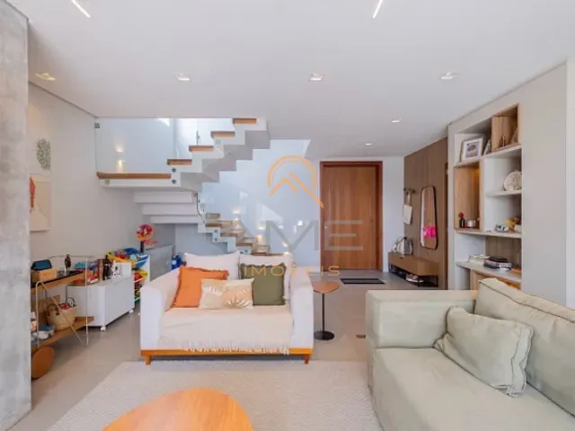 Casa 3 quartos e 5 banheiros, à venda, no bairro Laranjal em Pelotas