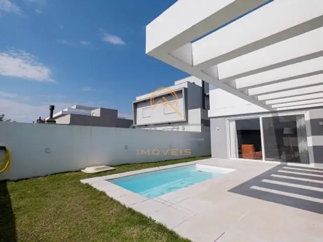 Casa 3 quartos e 5 banheiros, à venda, no bairro Laranjal em Pelotas