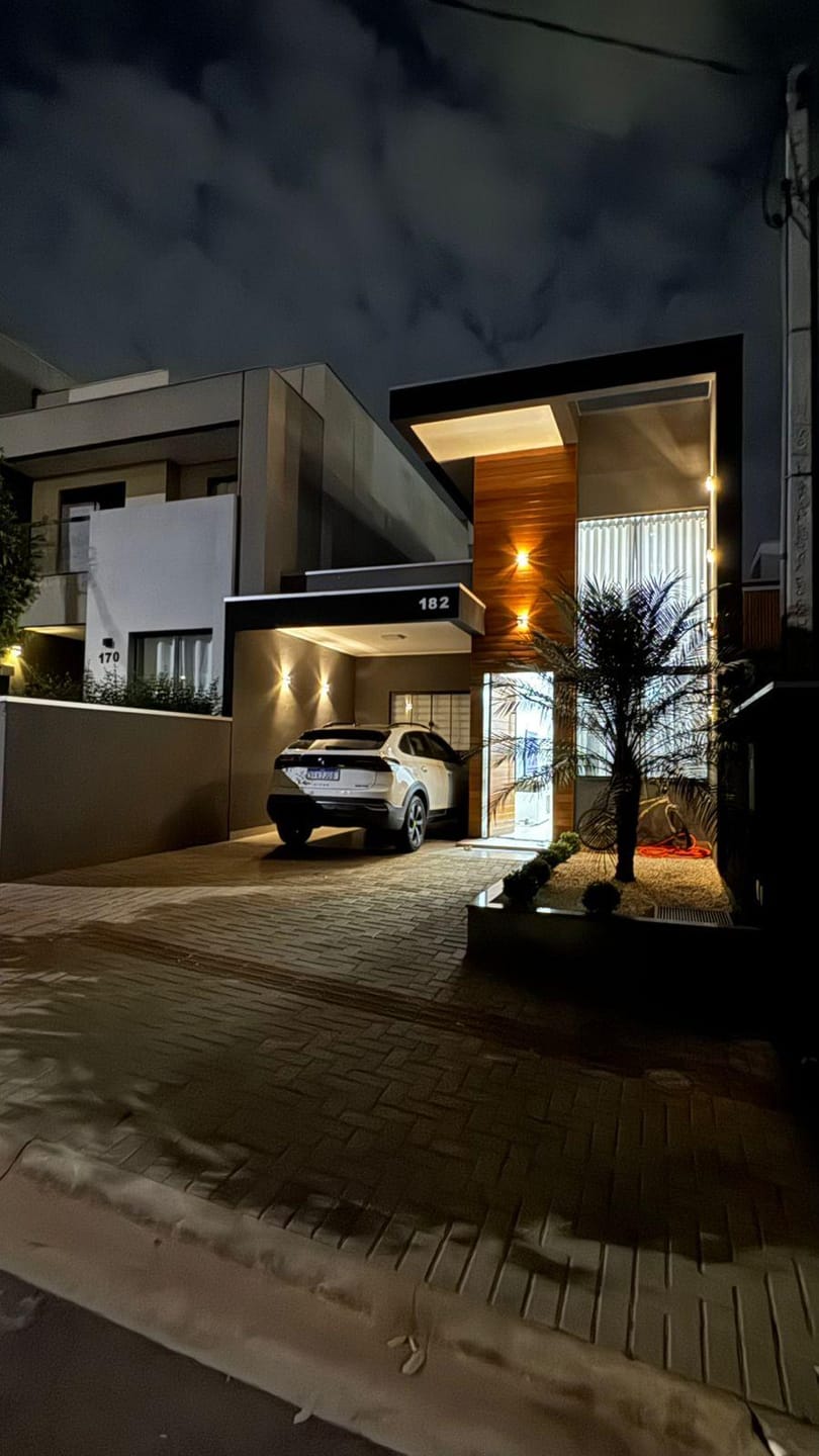 Casa, 3 quartos, 81 m² - Foto 1