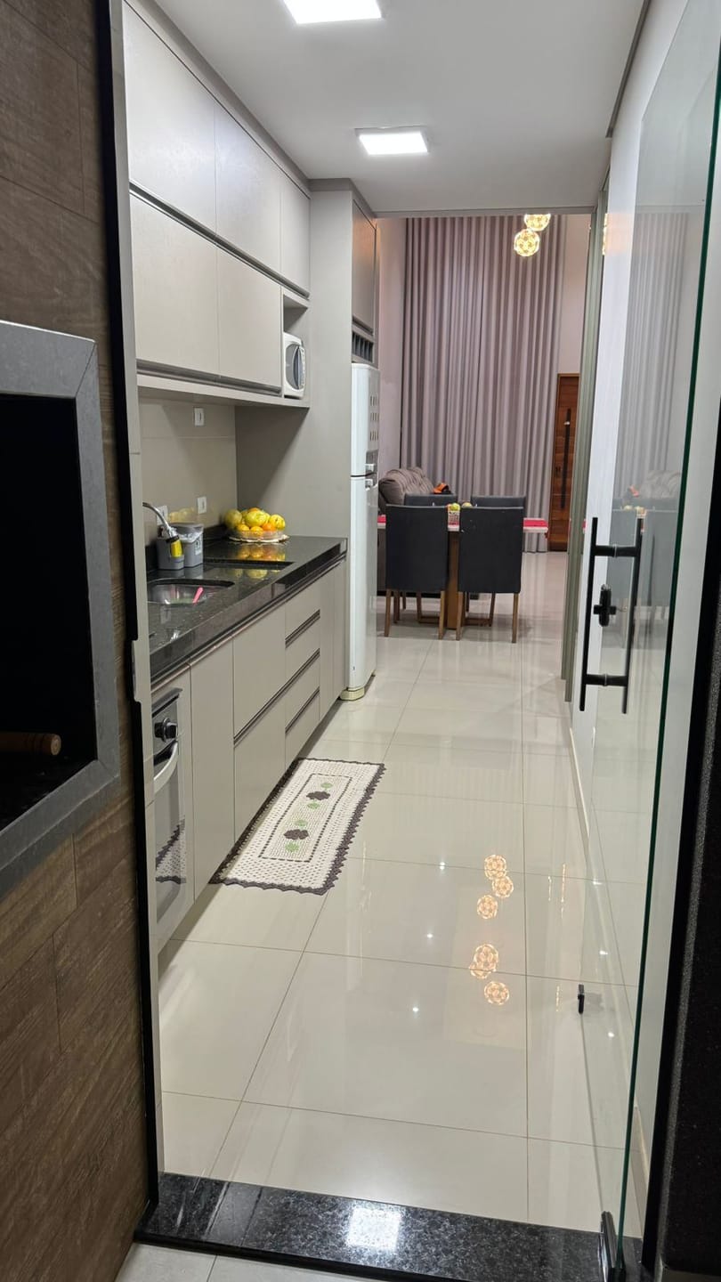 Casa, 3 quartos, 81 m² - Foto 2
