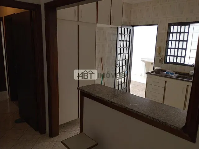 Casa 3 quartos e 2 banheiros, à venda, no bairro Vila Industrial em Bauru