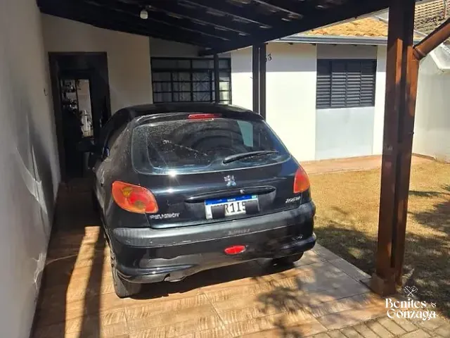 Casa com 151m² 3 quartos e 1 banheiro, à venda, no bairro Conjunto Habitacional Requião em Maringá