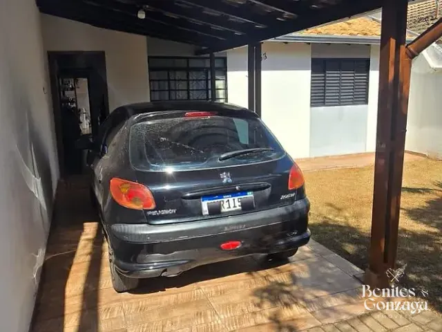 Casa com 151m² 3 quartos e 1 banheiro, à venda, no bairro Conjunto Habitacional Requião em Maringá