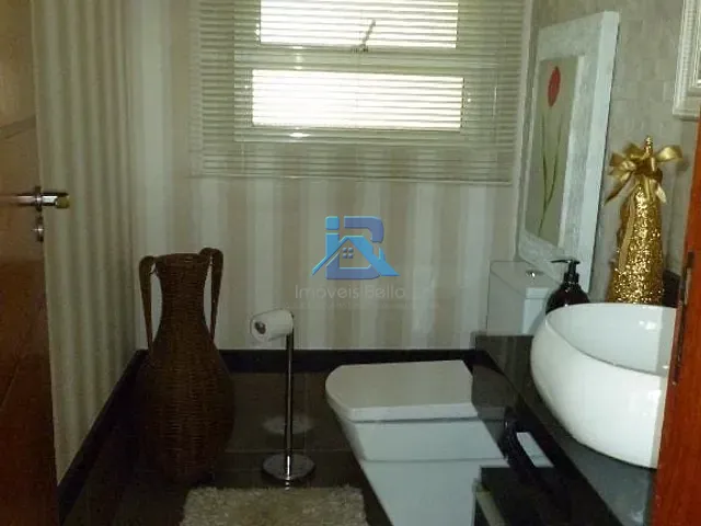 Casa com 1230m² 4 quartos e 1 banheiro, à venda, no bairro Parque da Fazenda em Itatiba