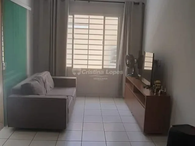Casa com 160m² 3 quartos e 2 banheiros, à venda, no bairro Vale Quem Tem em Teresina