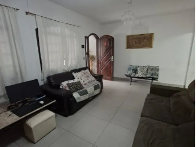 Casa 2 quartos e 1 banheiro, à venda, no bairro Vila Mogilar em Mogi das Cruzes