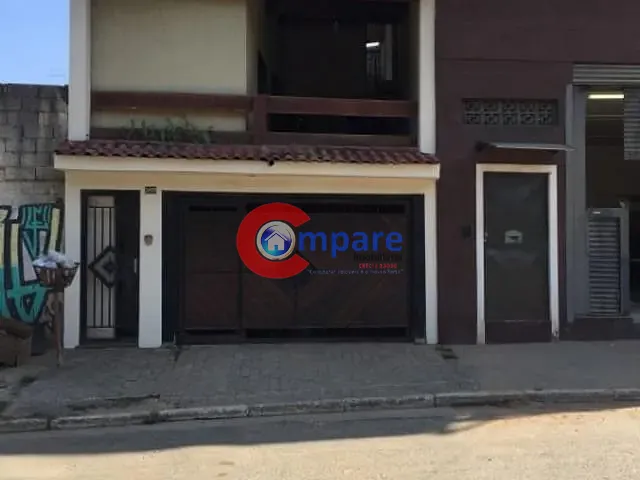 Sobrado com 125m² 3 quartos e 2 banheiros, para alugar, no bairro VILA RIO DE JANEIRO em Guarulhos