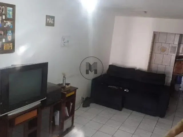 Casa com 250m² 3 quartos e 2 banheiros, à venda, no bairro Parque São Francisco em Guaratinguetá